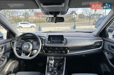 Внедорожник / Кроссовер Nissan Rogue 2020 в 