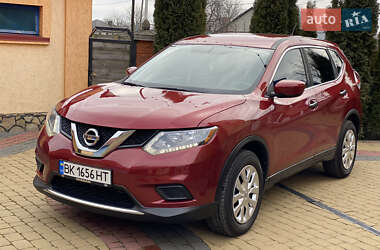 Внедорожник / Кроссовер Nissan Rogue 2016 в Ровно