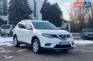 Позашляховик / Кросовер Nissan Rogue 2015 в Києві