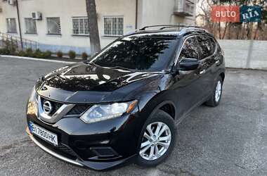 Позашляховик / Кросовер Nissan Rogue 2016 в Валках