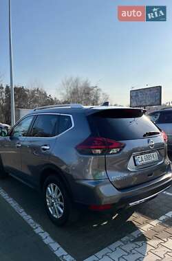Внедорожник / Кроссовер Nissan Rogue 2019 в 