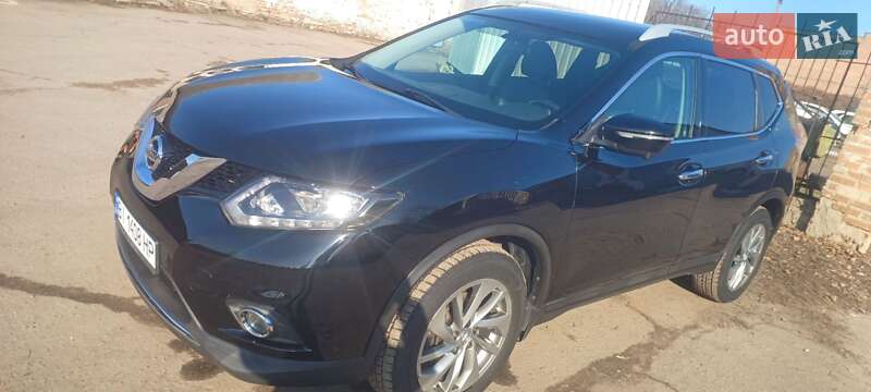 Позашляховик / Кросовер Nissan Rogue 2014 в Полтаві