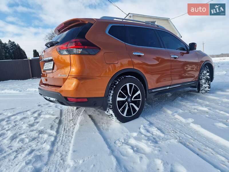 Внедорожник / Кроссовер Nissan Rogue 2018 в Сумах