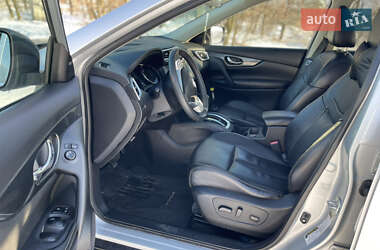 Внедорожник / Кроссовер Nissan Rogue 2014 в 