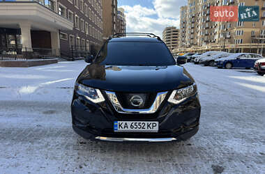 Внедорожник / Кроссовер Nissan Rogue 2017 в Киеве