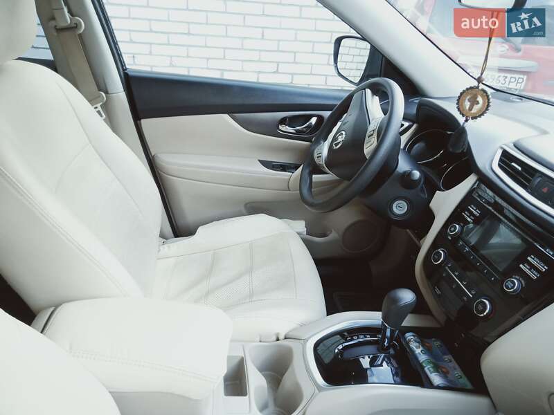 Позашляховик / Кросовер Nissan Rogue 2015 в Сокалі фото 7 Позашляховик / Кросовер Nissan Rogue 2015 в Сокалі