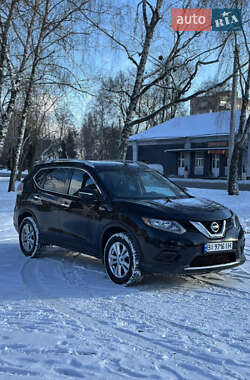 Позашляховик / Кросовер Nissan Rogue 2015 в Лубнах