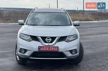 Внедорожник / Кроссовер Nissan Rogue 2014 в Радивилове