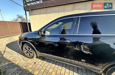 Внедорожник / Кроссовер Nissan Rogue 2018 в 