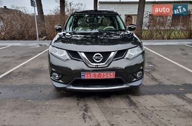 Внедорожник / Кроссовер Nissan Rogue 2015 в Смыге