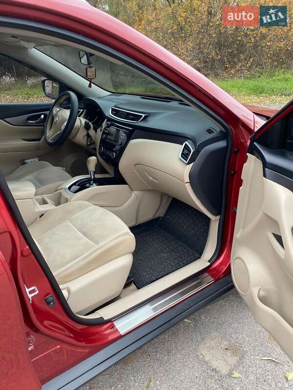 Внедорожник / Кроссовер Nissan Rogue 2015 в Виннице