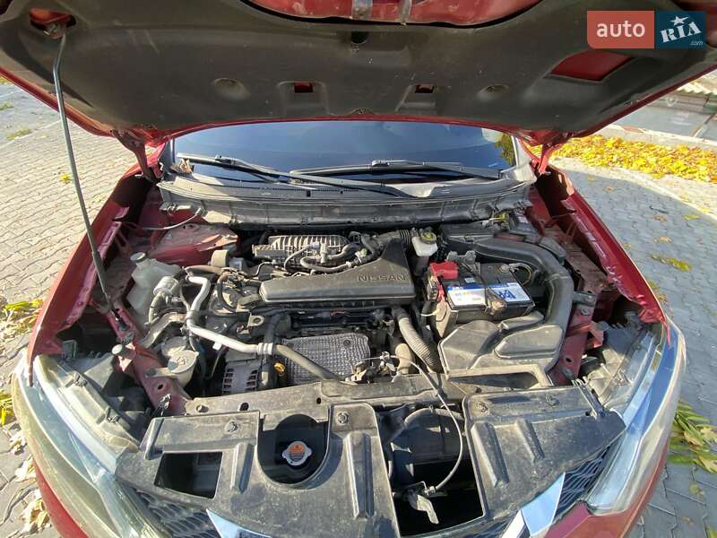 Внедорожник / Кроссовер Nissan Rogue 2015 в Виннице