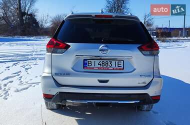 Внедорожник / Кроссовер Nissan Rogue 2019 в Полтаве