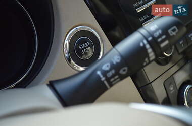 Внедорожник / Кроссовер Nissan Rogue 2015 в Киеве