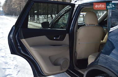 Внедорожник / Кроссовер Nissan Rogue 2015 в Киеве