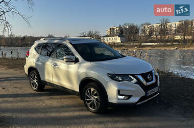 Внедорожник / Кроссовер Nissan Rogue 2016 в Белой Церкви