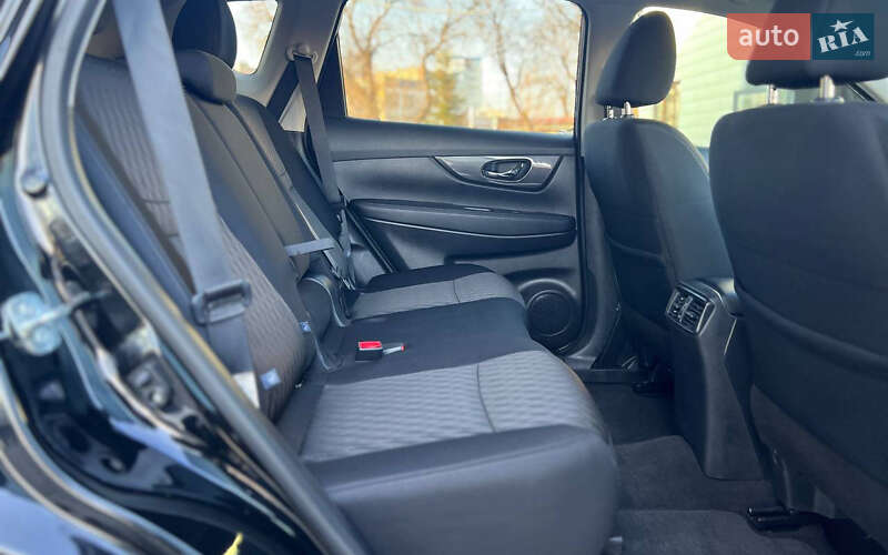 Внедорожник / Кроссовер Nissan Rogue 2020 в Ивано-Франковске