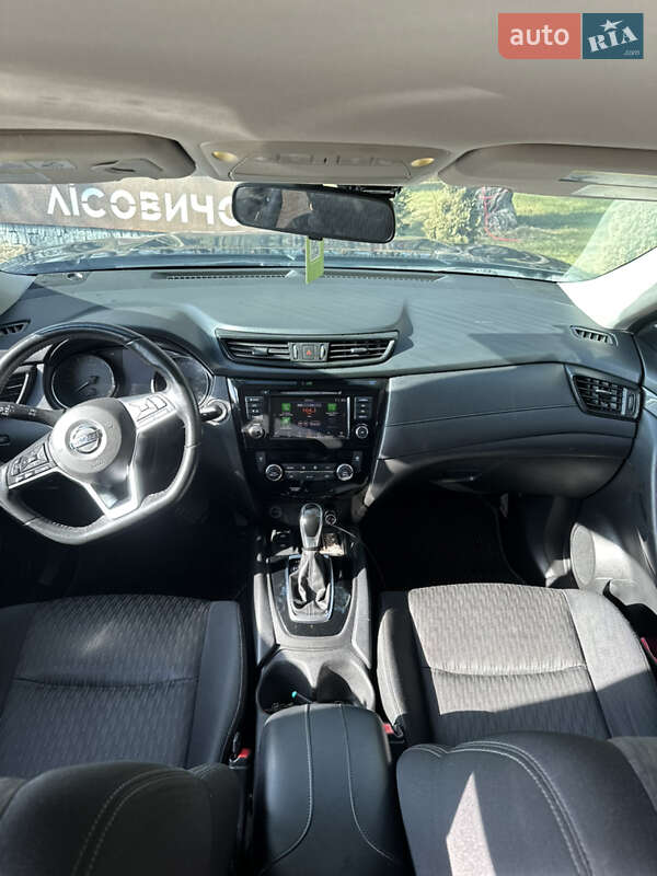 Позашляховик / Кросовер Nissan Rogue 2019 в Маневичах
