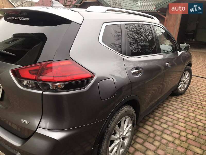 Внедорожник / Кроссовер Nissan Rogue 2016 в Жовкве