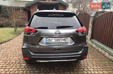 Позашляховик / Кросовер Nissan Rogue 2016 в Жовкві