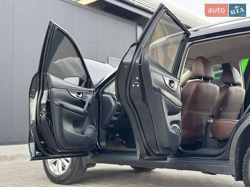 Внедорожник / Кроссовер Nissan Rogue 2016 в Одессе