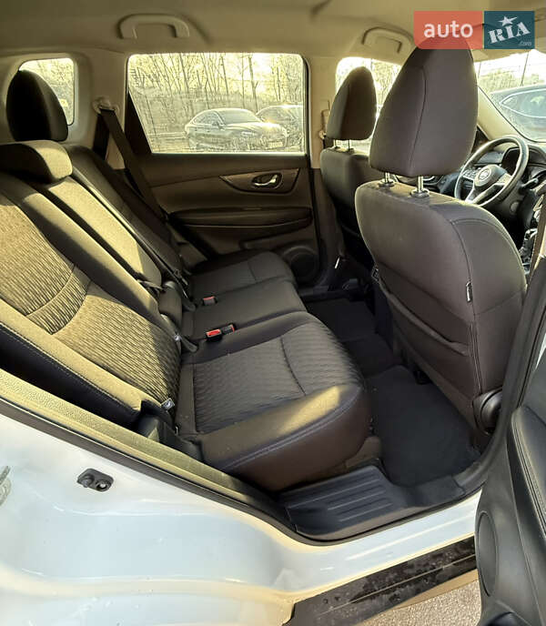 Позашляховик / Кросовер Nissan Rogue 2019 в Києві