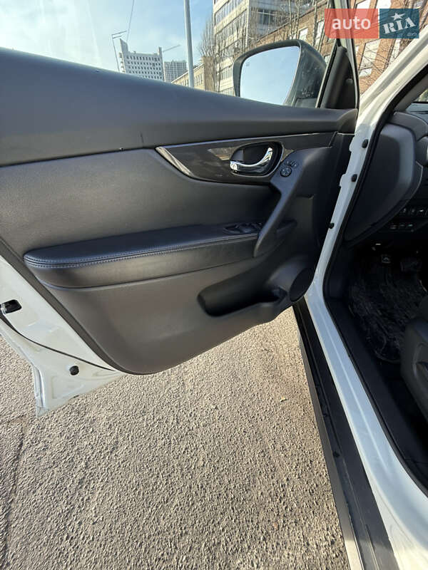 Позашляховик / Кросовер Nissan Rogue 2019 в Києві