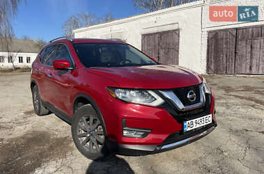 Позашляховик / Кросовер Nissan Rogue 2016 в 