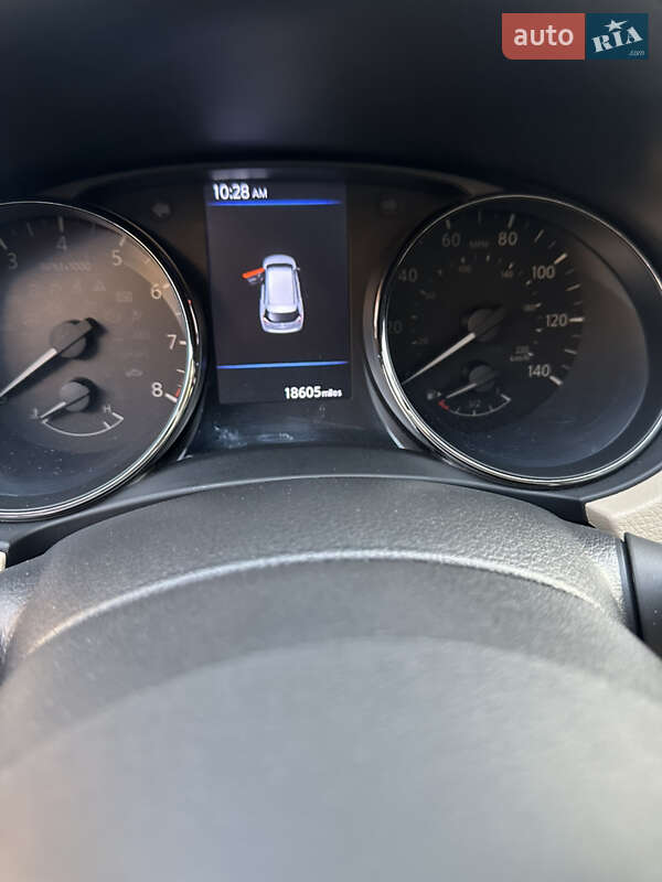 Внедорожник / Кроссовер Nissan Rogue 2020 в Львове