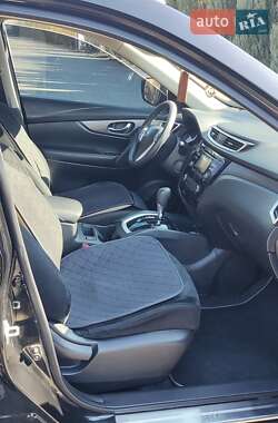 Позашляховик / Кросовер Nissan Rogue 2016 в 