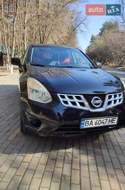 Внедорожник / Кроссовер Nissan Rogue 2012 в 