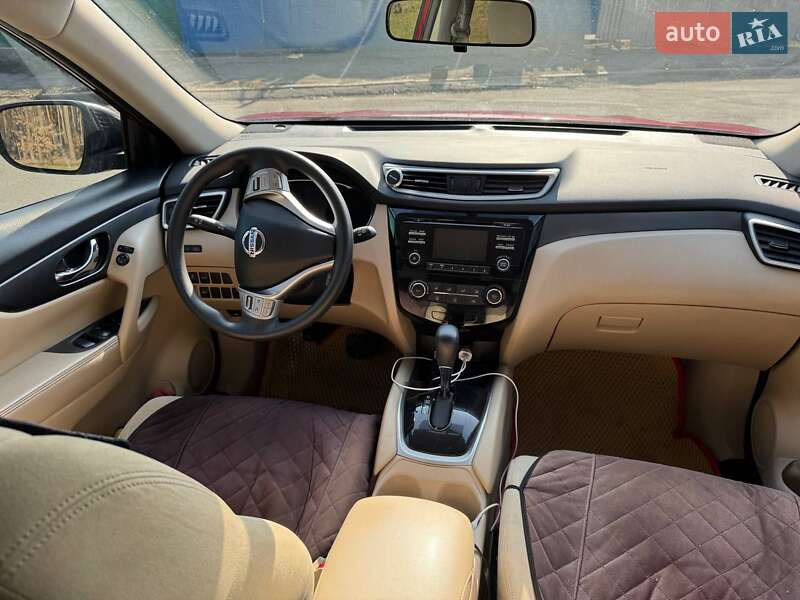 Внедорожник / Кроссовер Nissan Rogue 2016 в Черкассах