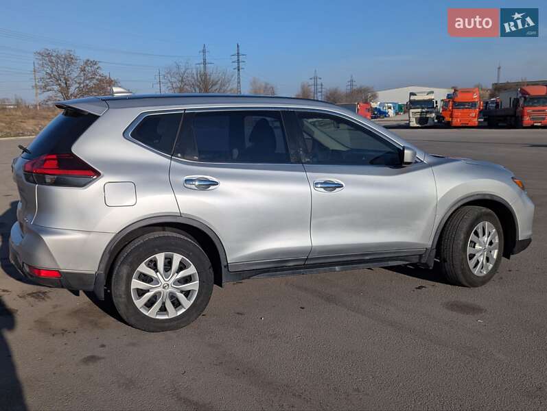 Внедорожник / Кроссовер Nissan Rogue 2018 в Днепре