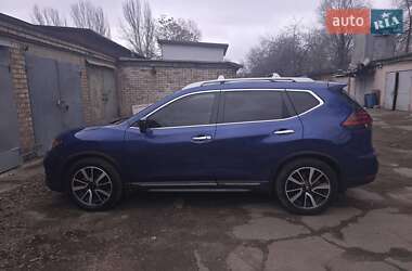 Внедорожник / Кроссовер Nissan Rogue 2019 в 