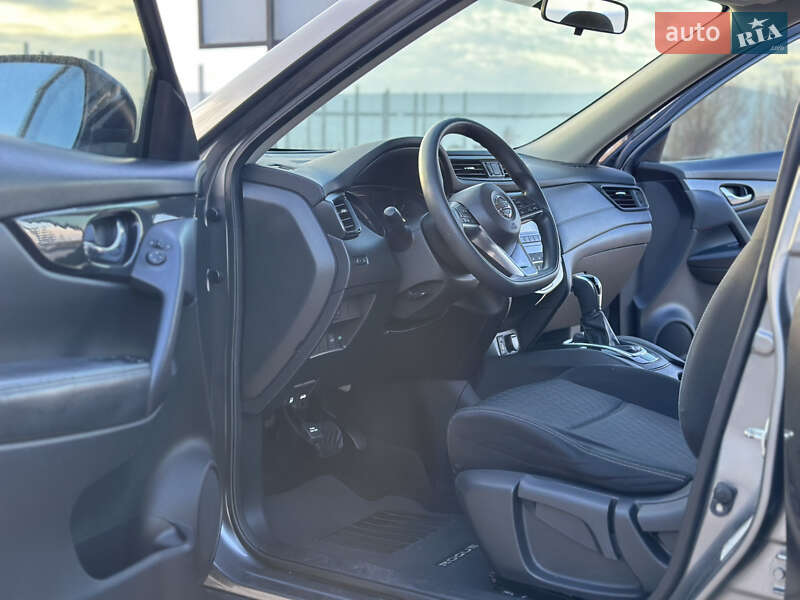 Позашляховик / Кросовер Nissan Rogue 2016 в Коростені