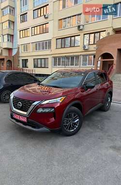 Внедорожник / Кроссовер Nissan Rogue 2023 в Полтаве