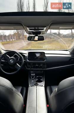 Внедорожник / Кроссовер Nissan Rogue 2021 в 