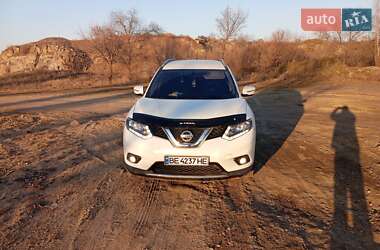 Внедорожник / Кроссовер Nissan Rogue 2014 в Вознесенске