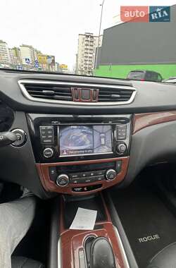Внедорожник / Кроссовер Nissan Rogue 2014 в 