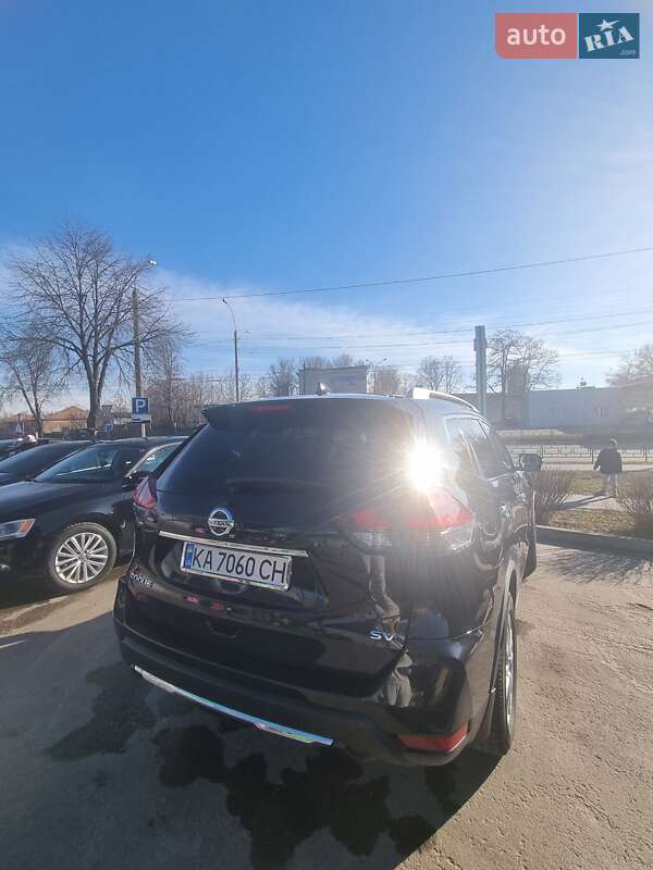 Позашляховик / Кросовер Nissan Rogue 2017 в Чернігові