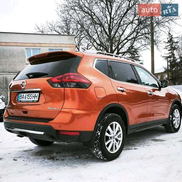 Позашляховик / Кросовер Nissan Rogue 2018 в Добровеличківці