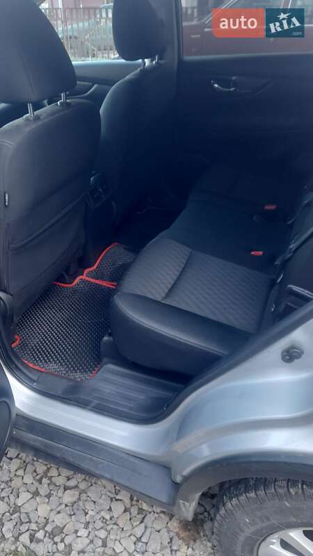 Позашляховик / Кросовер Nissan Rogue 2017 в Тернополі фото 11 Позашляховик / Кросовер Nissan Rogue 2017 в Тернополі