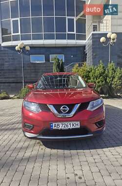 Внедорожник / Кроссовер Nissan Rogue 2016 в 