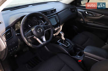 Позашляховик / Кросовер Nissan Rogue 2019 в 