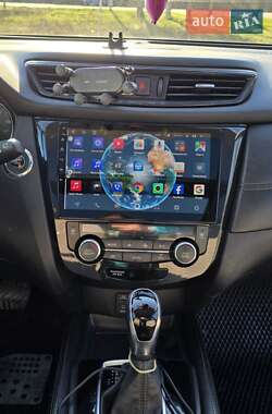 Позашляховик / Кросовер Nissan Rogue 2017 в 