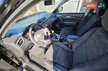 Внедорожник / Кроссовер Nissan Rogue 2016 в 