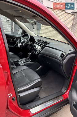 Позашляховик / Кросовер Nissan Rogue 2017 в 