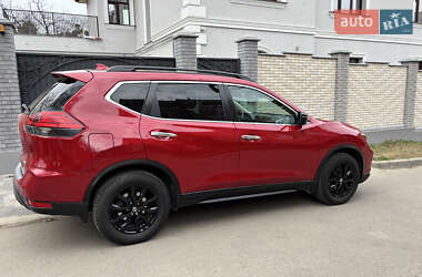Позашляховик / Кросовер Nissan Rogue 2017 в 