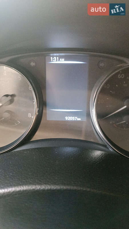 Позашляховик / Кросовер Nissan Rogue 2016 в Дніпрі