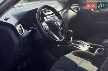 Внедорожник / Кроссовер Nissan Rogue 2016 в 